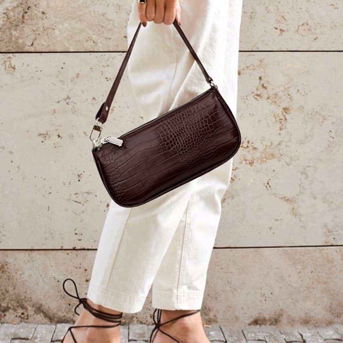 Retro Classic Clutch Handbags for Women Embossed Crocodile Effect Shoulder Bag Underarm Purse Tote Bag with Zipper Closure